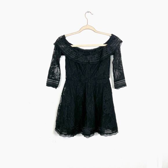 Lovers and Friends Cass Dress in Night Black Lace Size Small - Picture 9 of 11